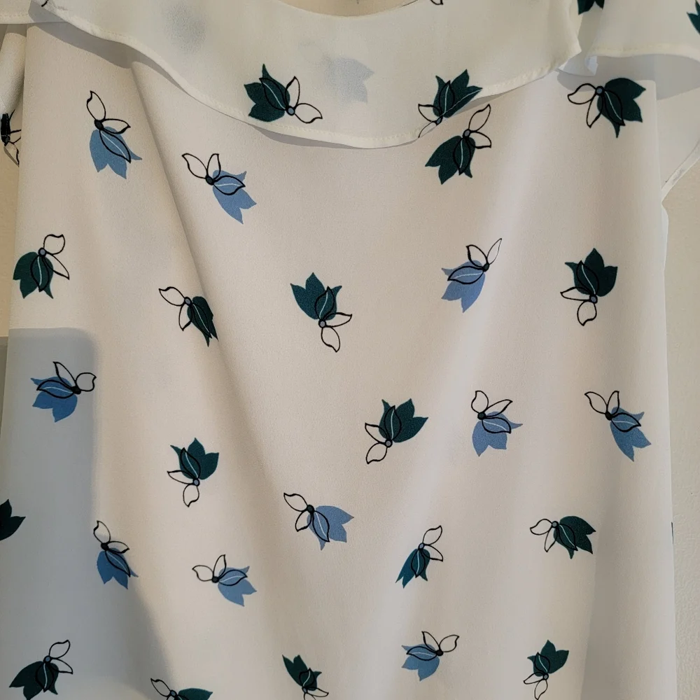 Ann Taylor Loft Flowy Floral Chiffon Camisole - Picture 2 of 9